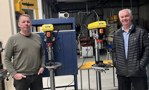 Magnús Helgason framvkæmdastjóri Launafls og Arnar Guðmundsson deildarstjóri málmiðngreina VA við af…